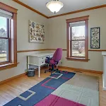 Large Home With Indoor Basketball Court And Game Room!