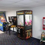 Econo Lodge Inn & Suites