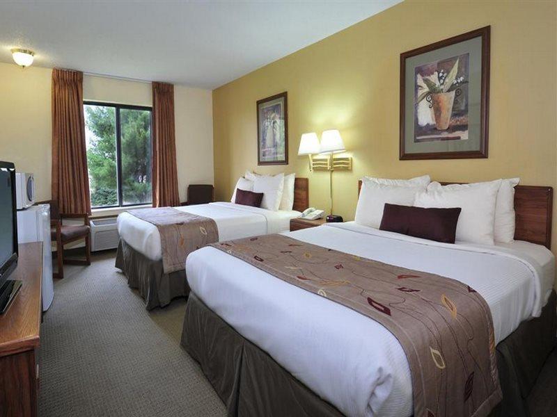 Ramada By Wyndham Wisconsin Dells I-90 Hotel 3*