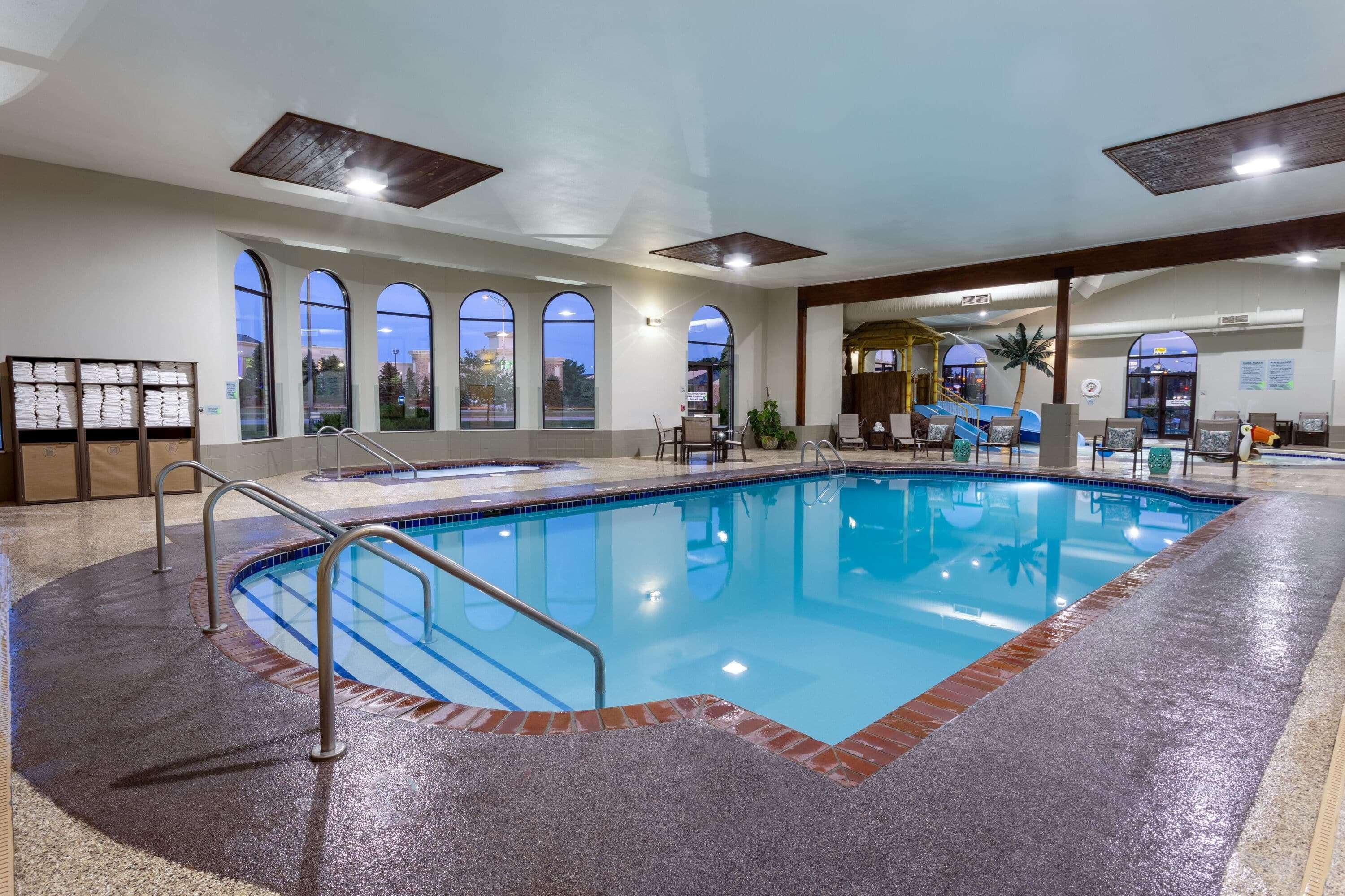 Hotel Wingate By Wyndham Wisconsin Dells Waterpark