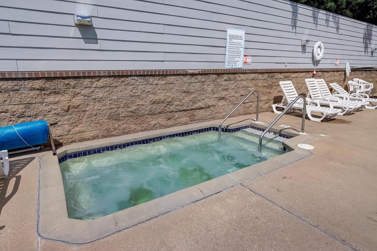 Wfc Lakefront Views Family Or Romance Wisconsin Dells