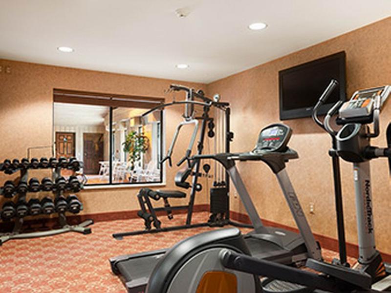 Ramada By Wyndham Wisconsin Dells I-90 Lake Delton
