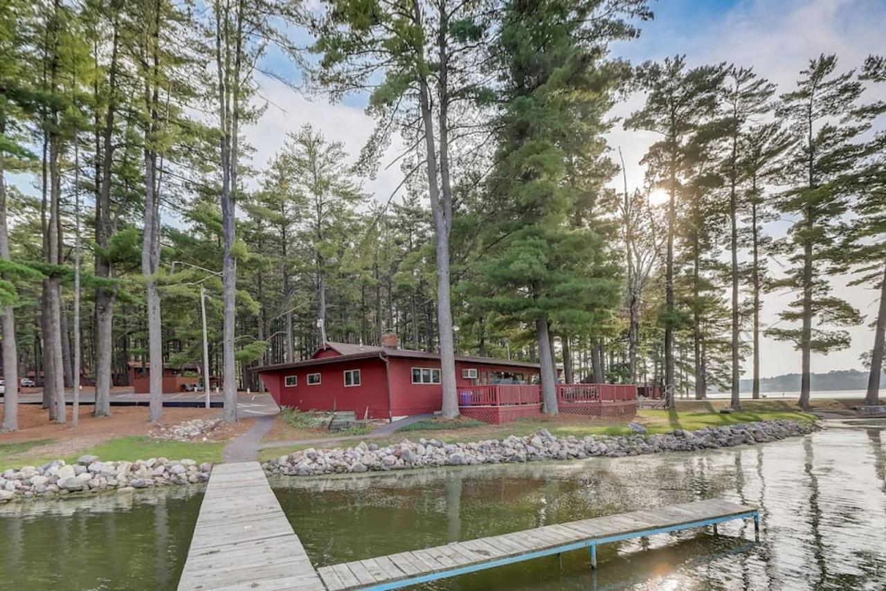 Piers And Pines At Island Pointe Wisconsin Dells