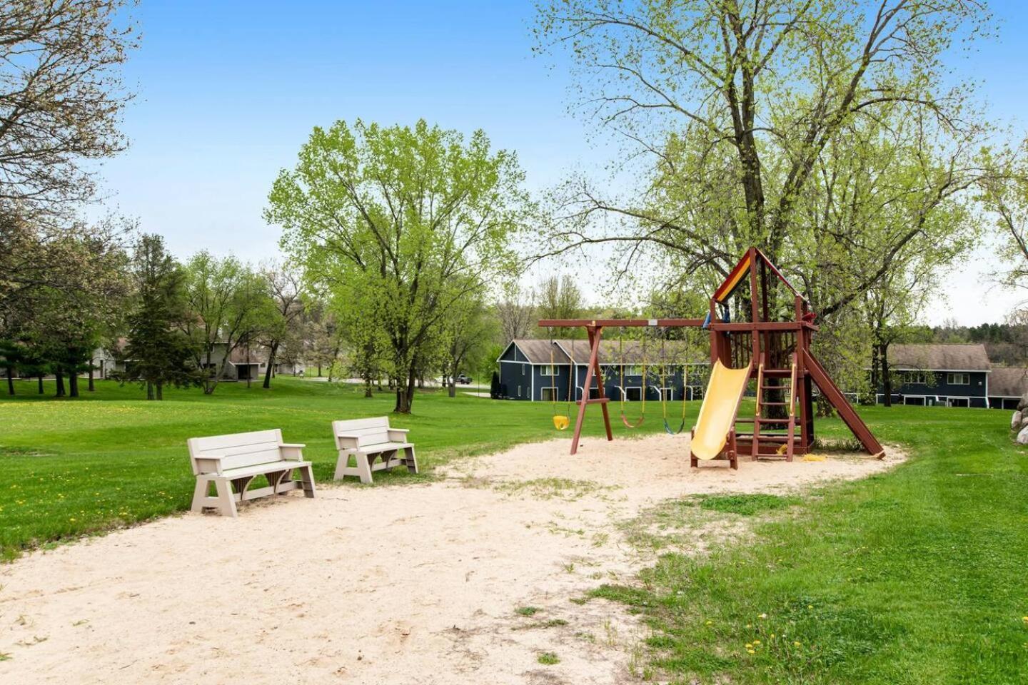 Dells Getaway At Tamarack & Mirror Holiday home