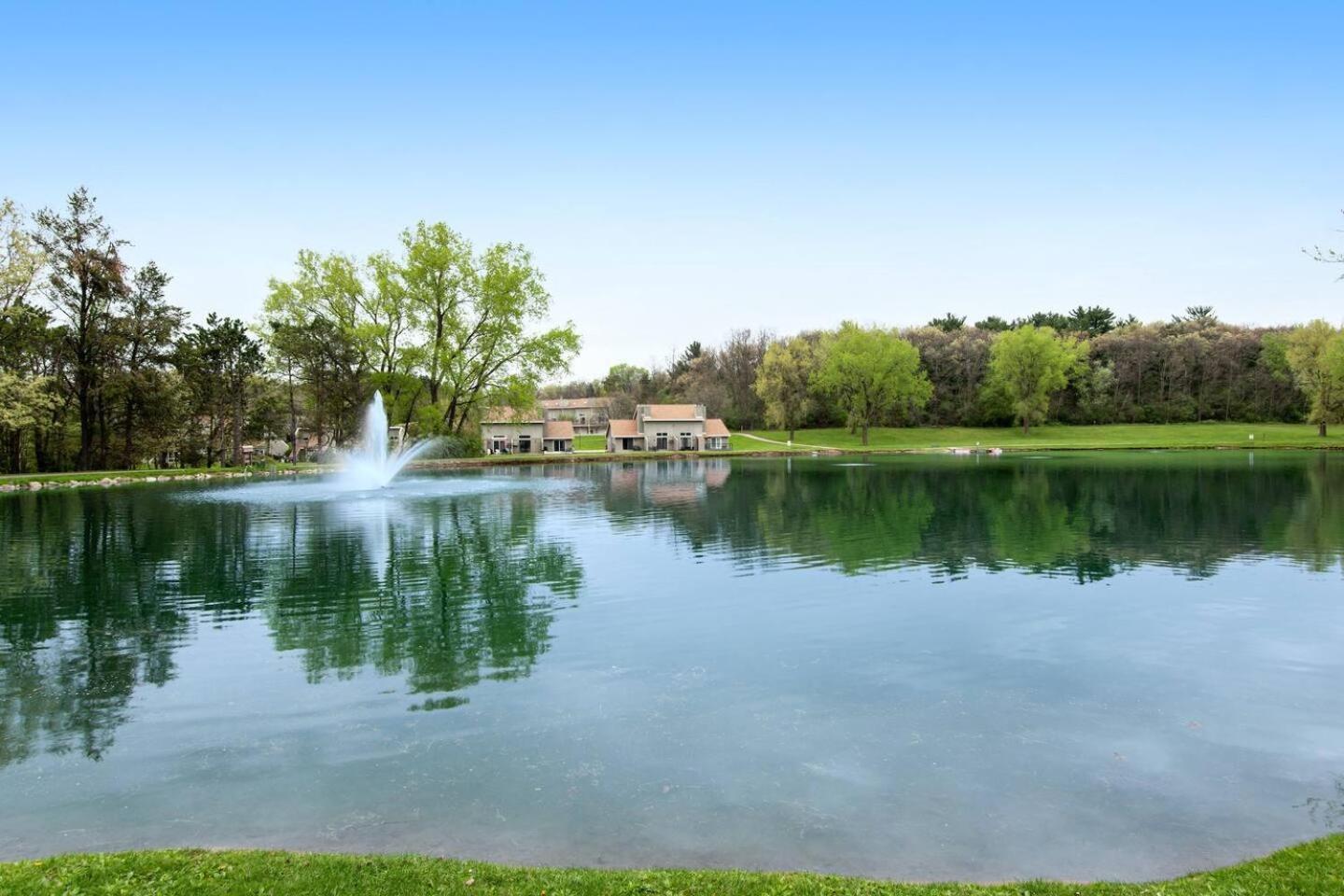 Dells Getaway At Tamarack & Mirror Wisconsin Dells