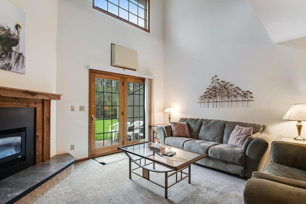 Holiday home Dells Getaway At Tamarack & Mirror *