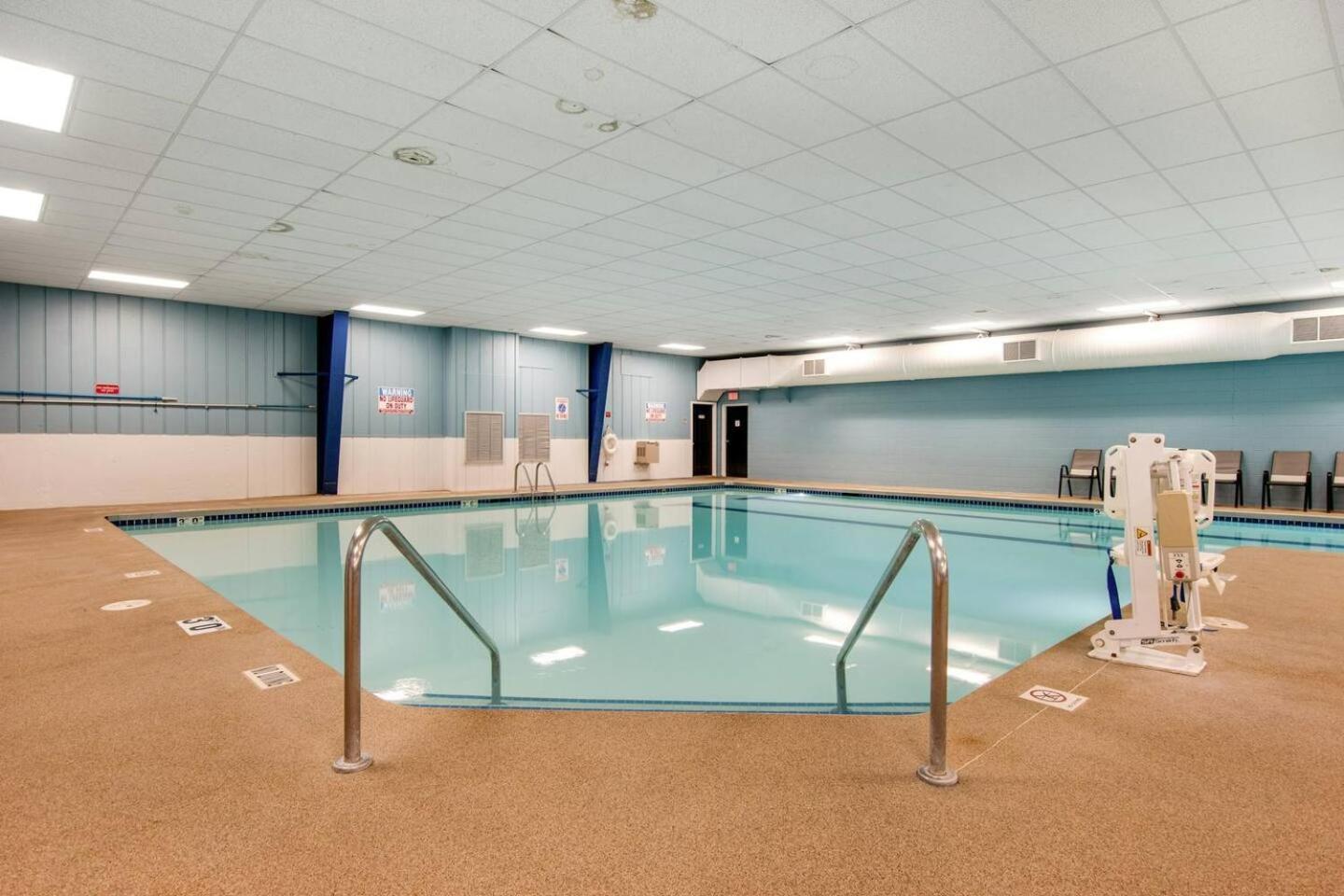 Dells Getaway At Tamarack & Mirror *