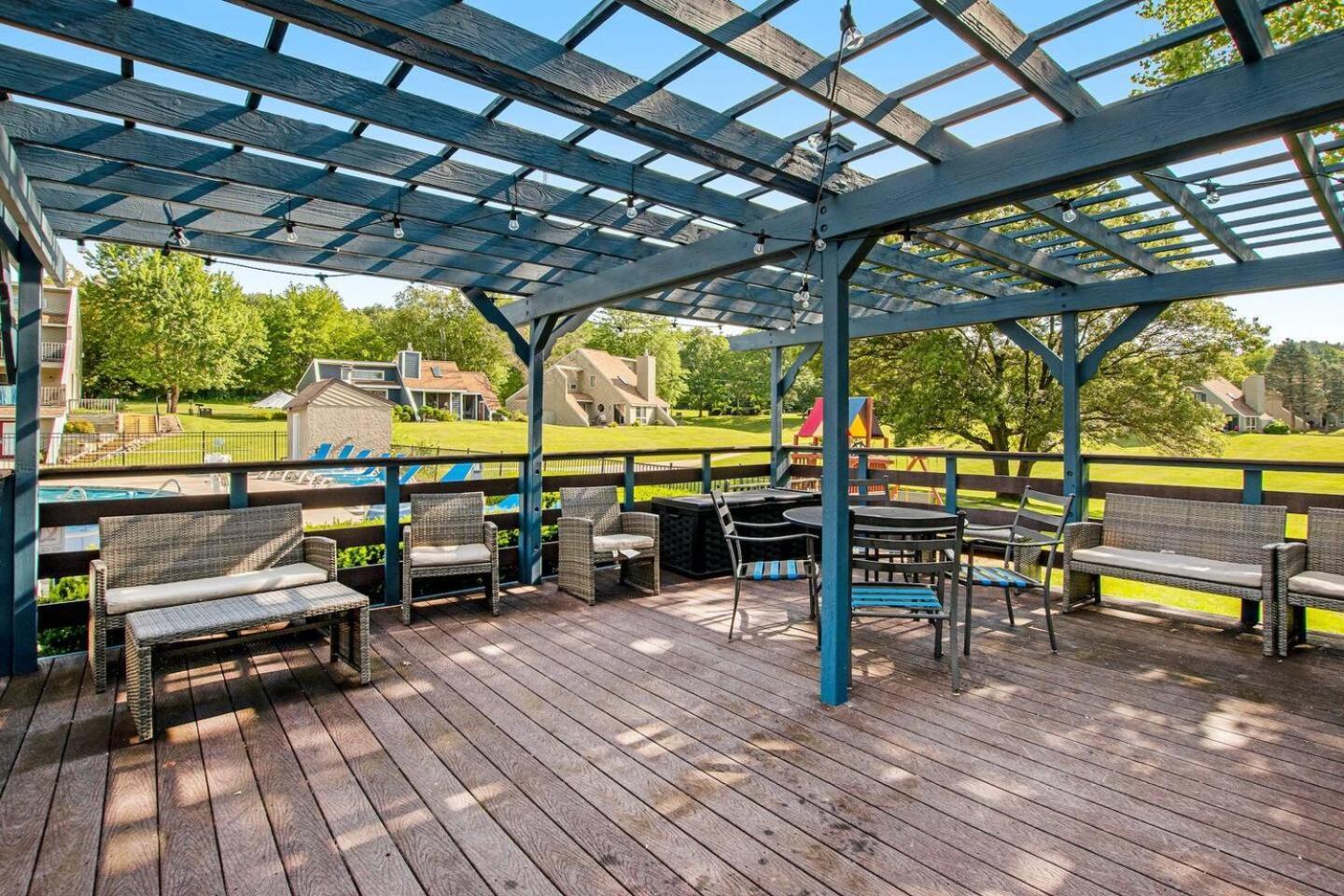 Holiday home Dells Getaway At Tamarack & Mirror