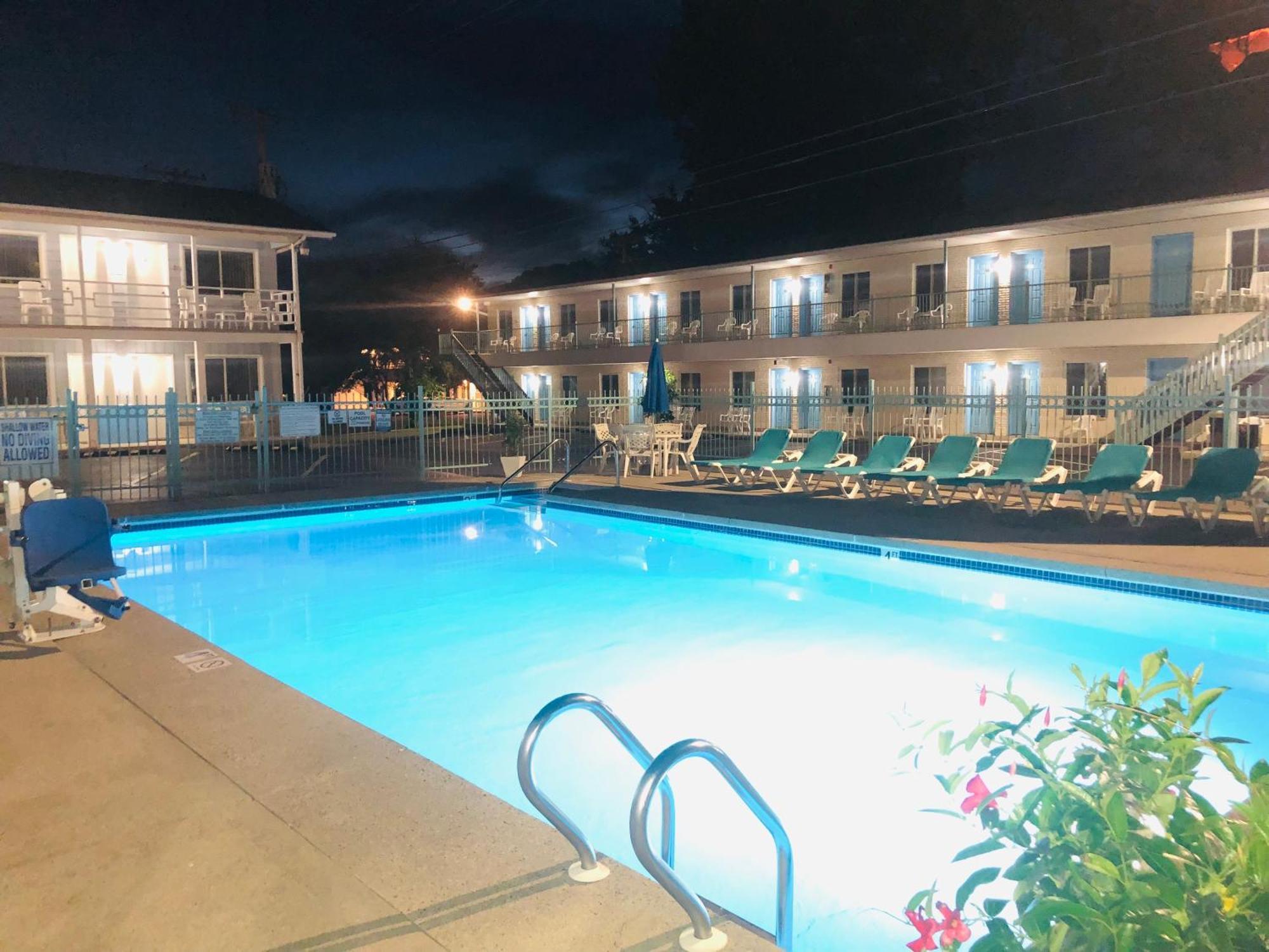 Starlite Motel