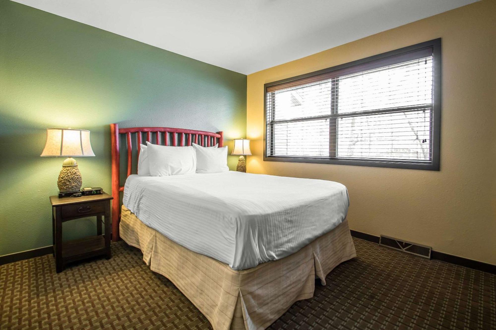 Bluegreen Vacations Christmas Mountain Village, An Ascend Lodge Wisconsin Dells