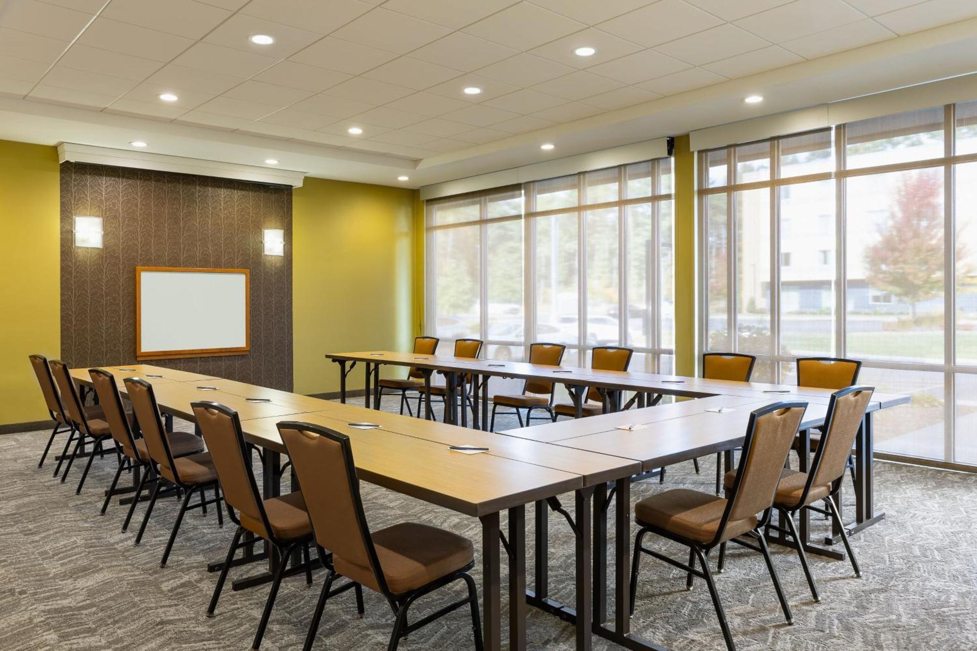 Hotel Springhill By Marriott Wisconsin Dells