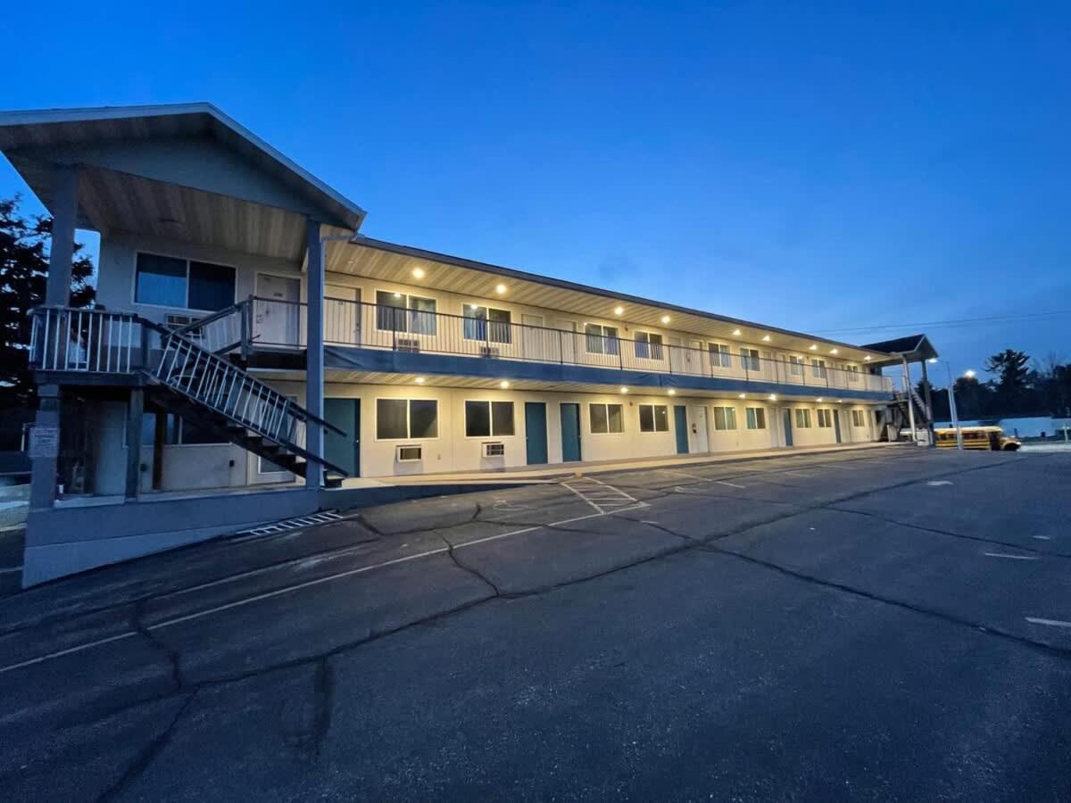 Unit 17 - Stand Rock Apartment Wisconsin Dells