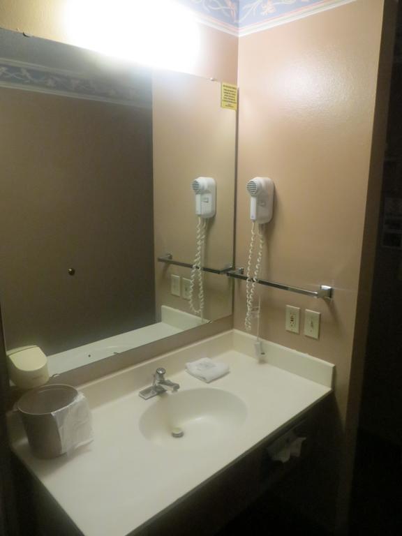 Concord Hotel 2*