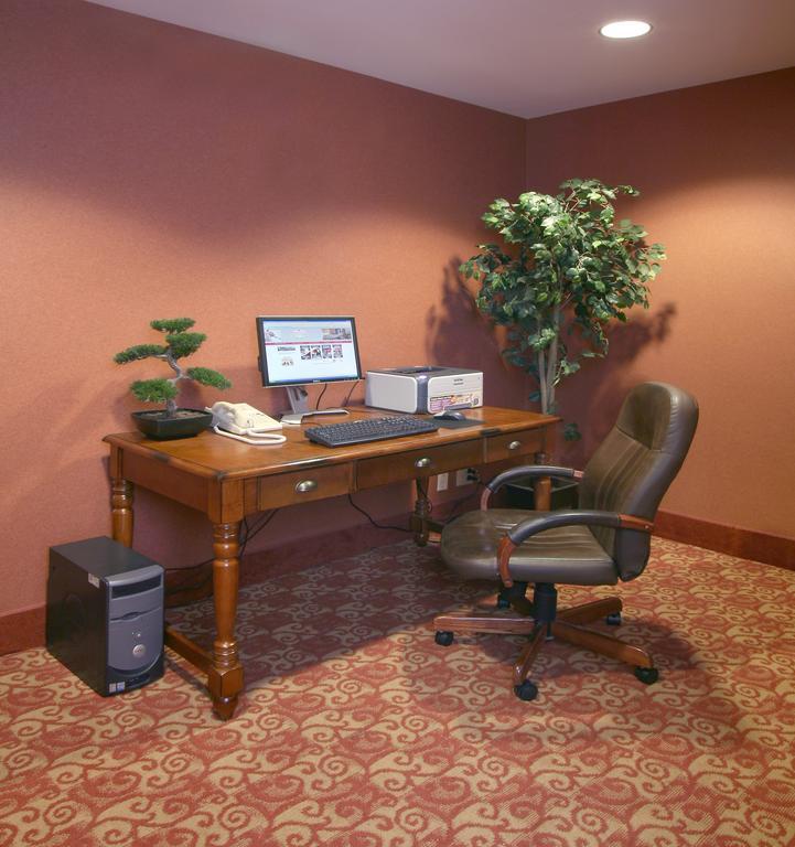 Ramada By Wyndham Wisconsin Dells I-90 Hotel