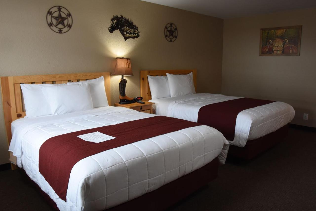 Woodside Dells & 2* Wisconsin Dells