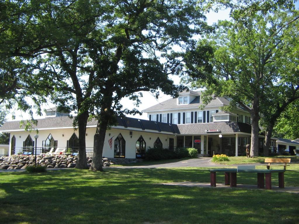 Indian Trail Motel 2*