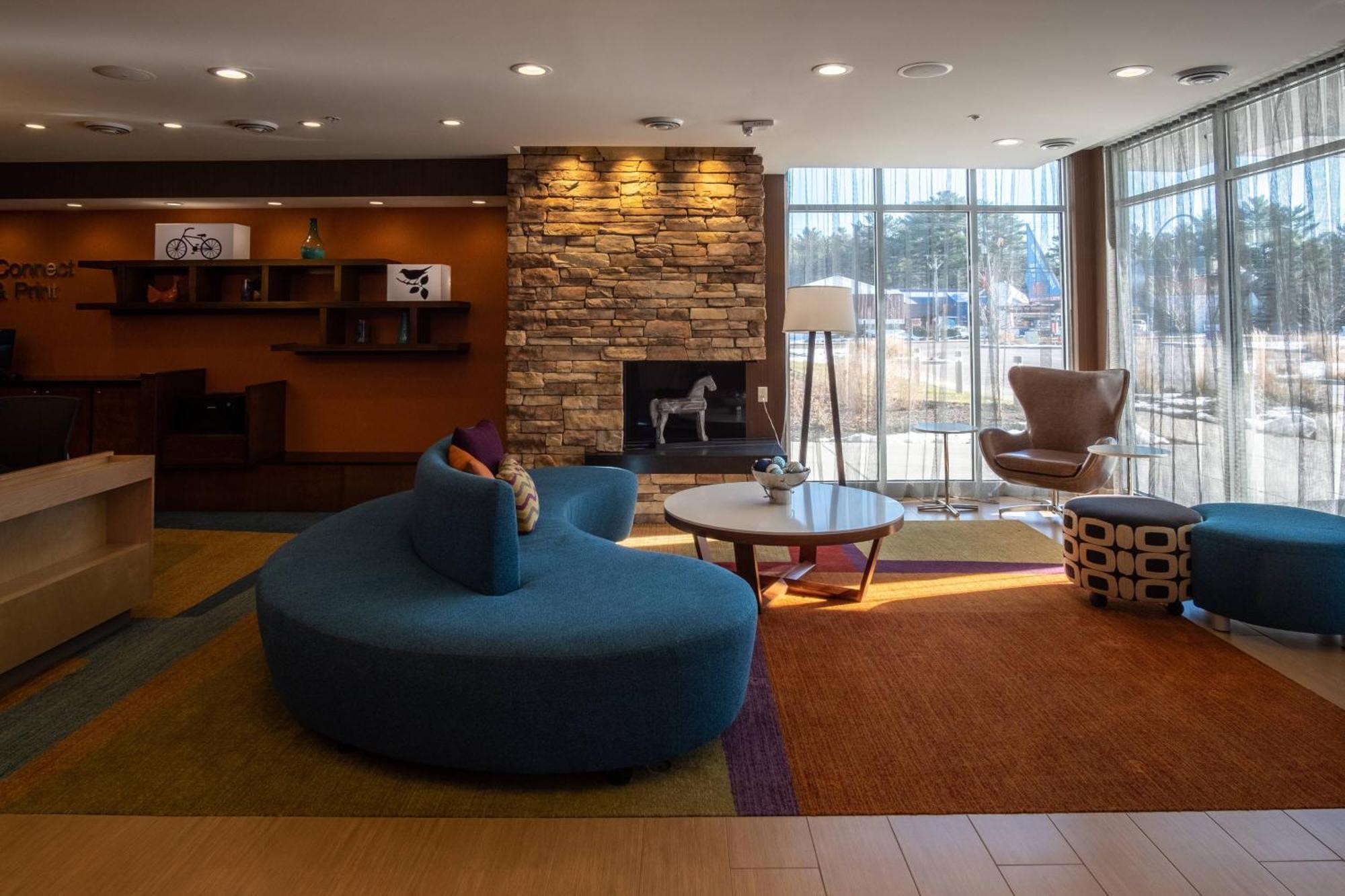 Hotel Fairfield & By Marriott Wisconsin Dells Lake Delton