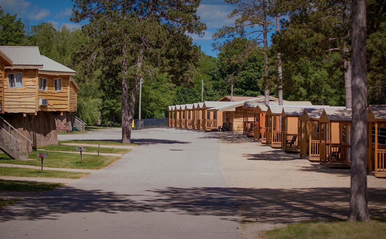 Natura Treescape 3* Wisconsin Dells