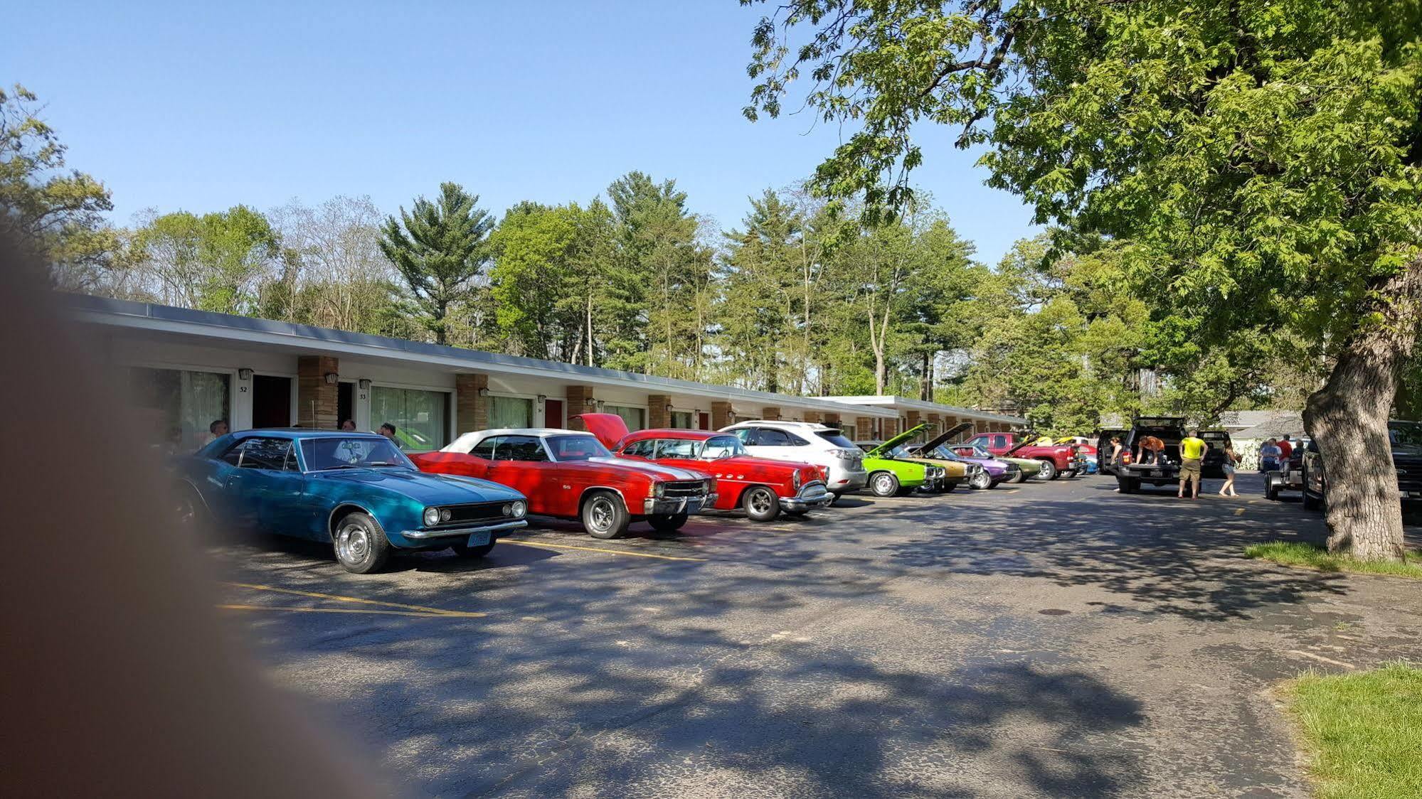 Indian Trail Motel 2*