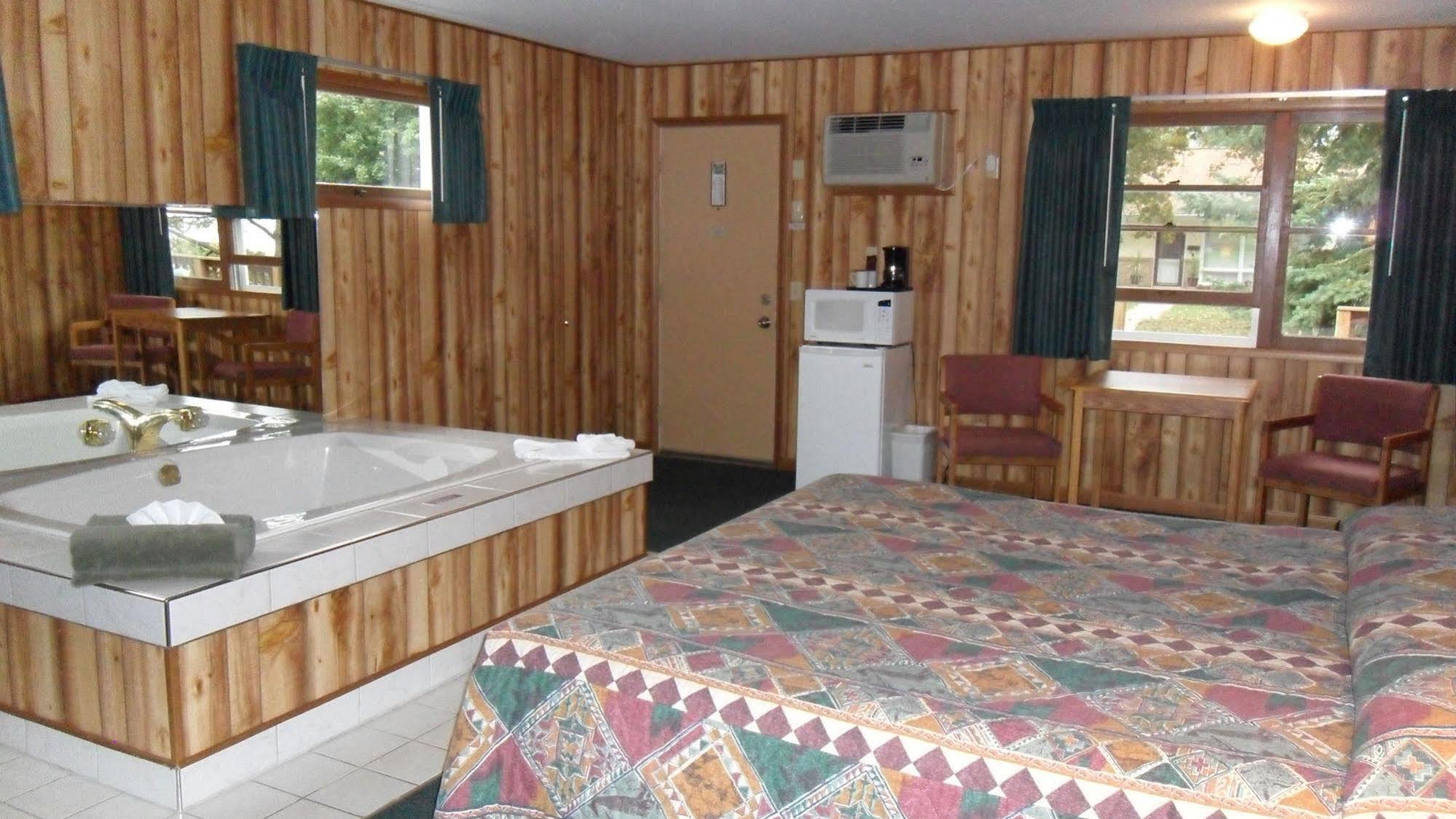 Indian Trail Motel Wisconsin Dells
