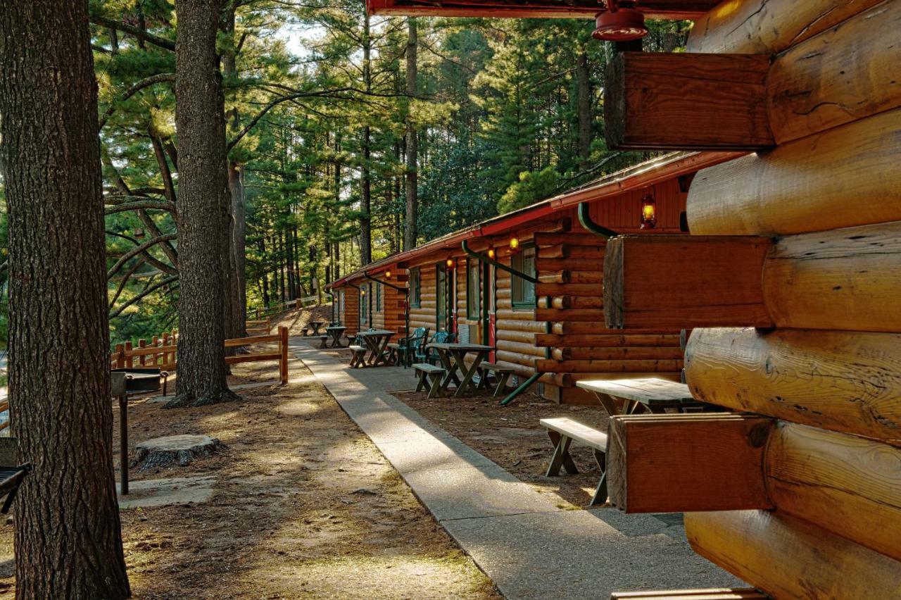 Guest house Log At Meadowbrook *